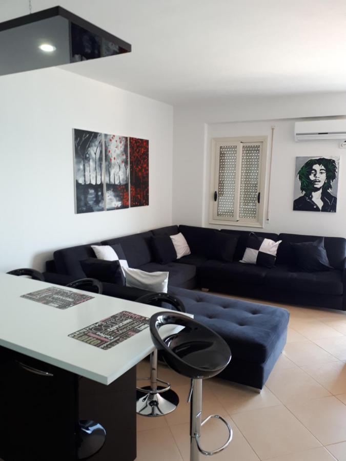 Asta Apartments Free Private Parking Vlorë Екстериор снимка